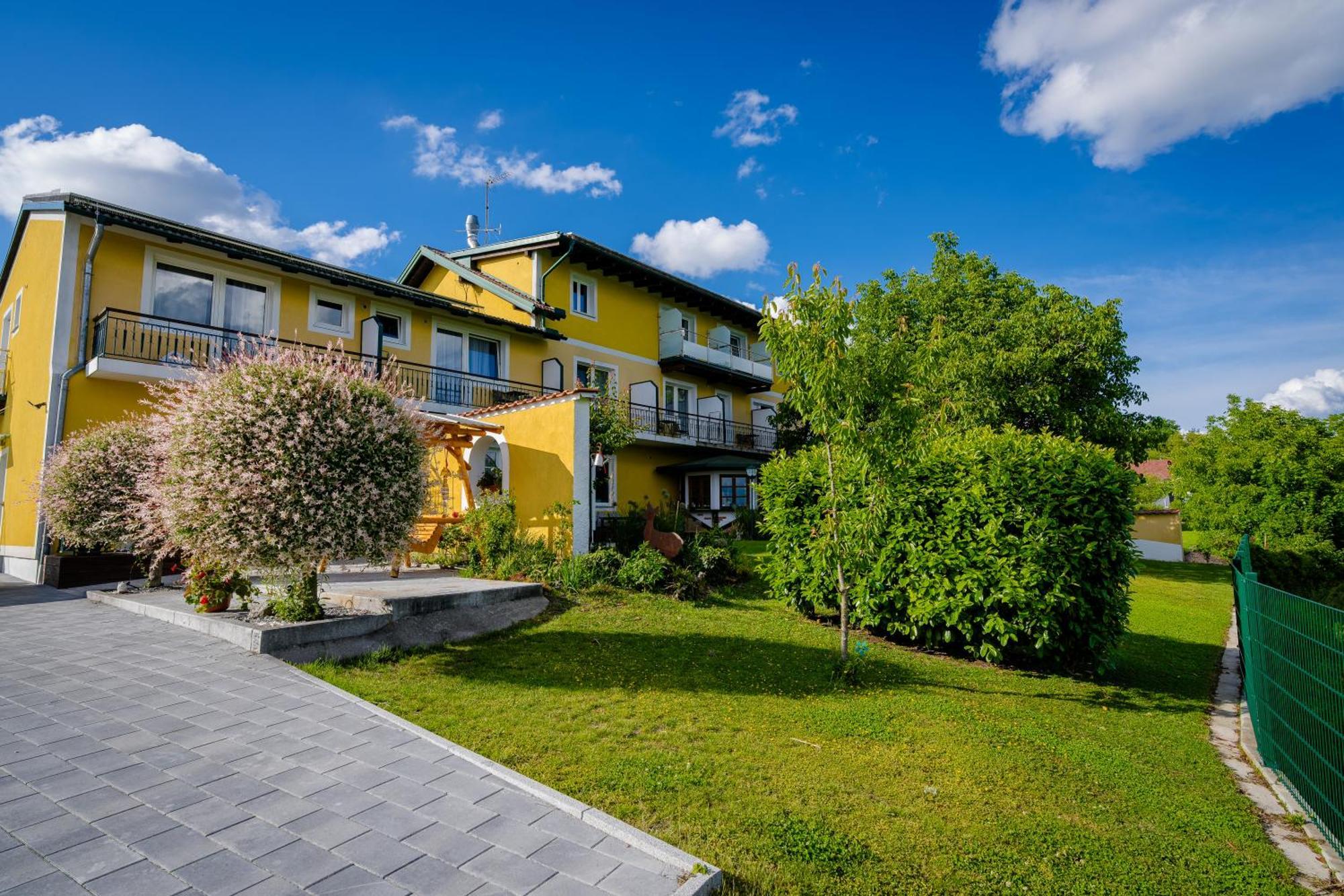 Pension Baumgartner-Berghof Obernberg am Inn Extérieur photo